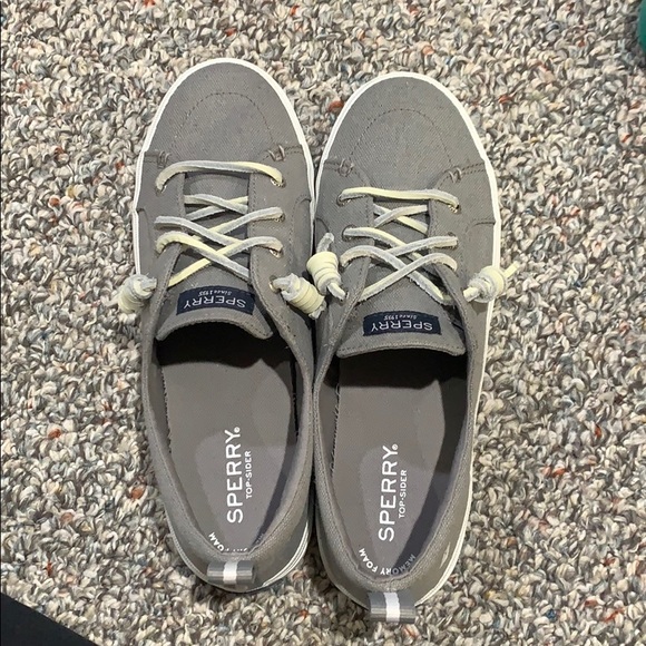 Light grey Sperry slip on shoes - Picture 4 of 5